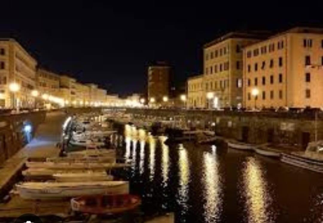 Onda Di Porta A Mare Apartamento Livorno Exterior foto