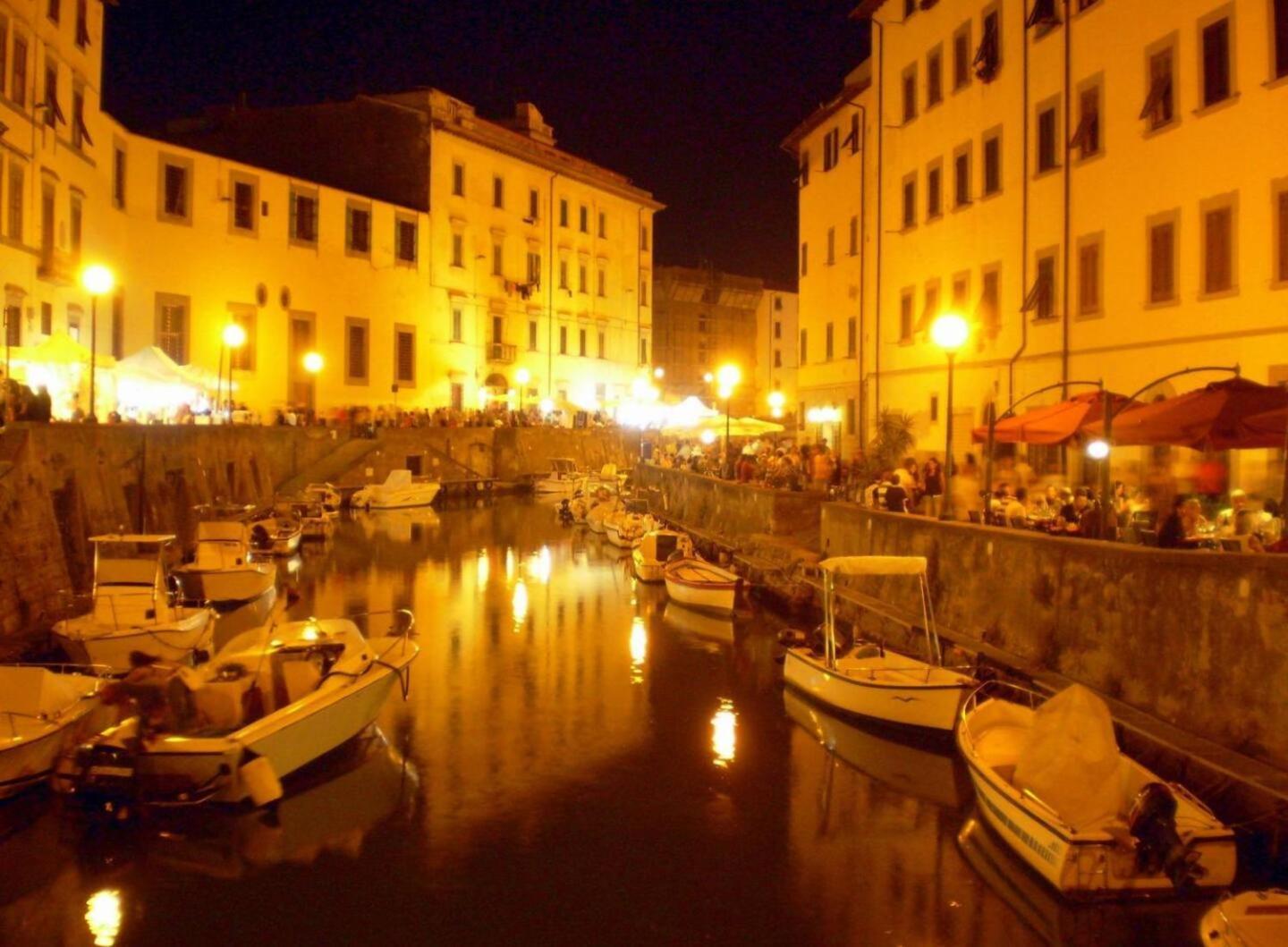 Onda Di Porta A Mare Apartamento Livorno Exterior foto